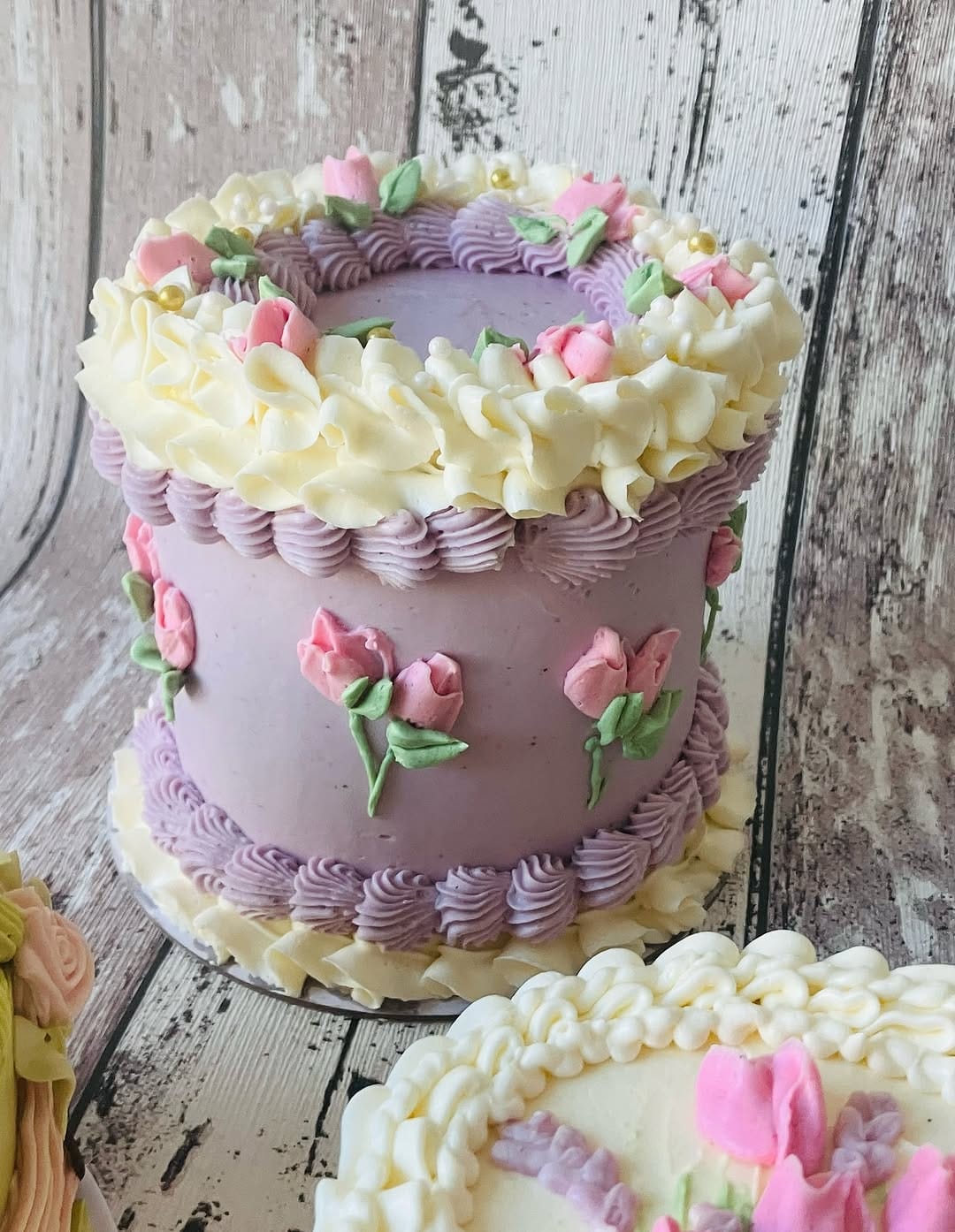 Post 3 by Miss Cupcake Berlin on Instagram (carousel)