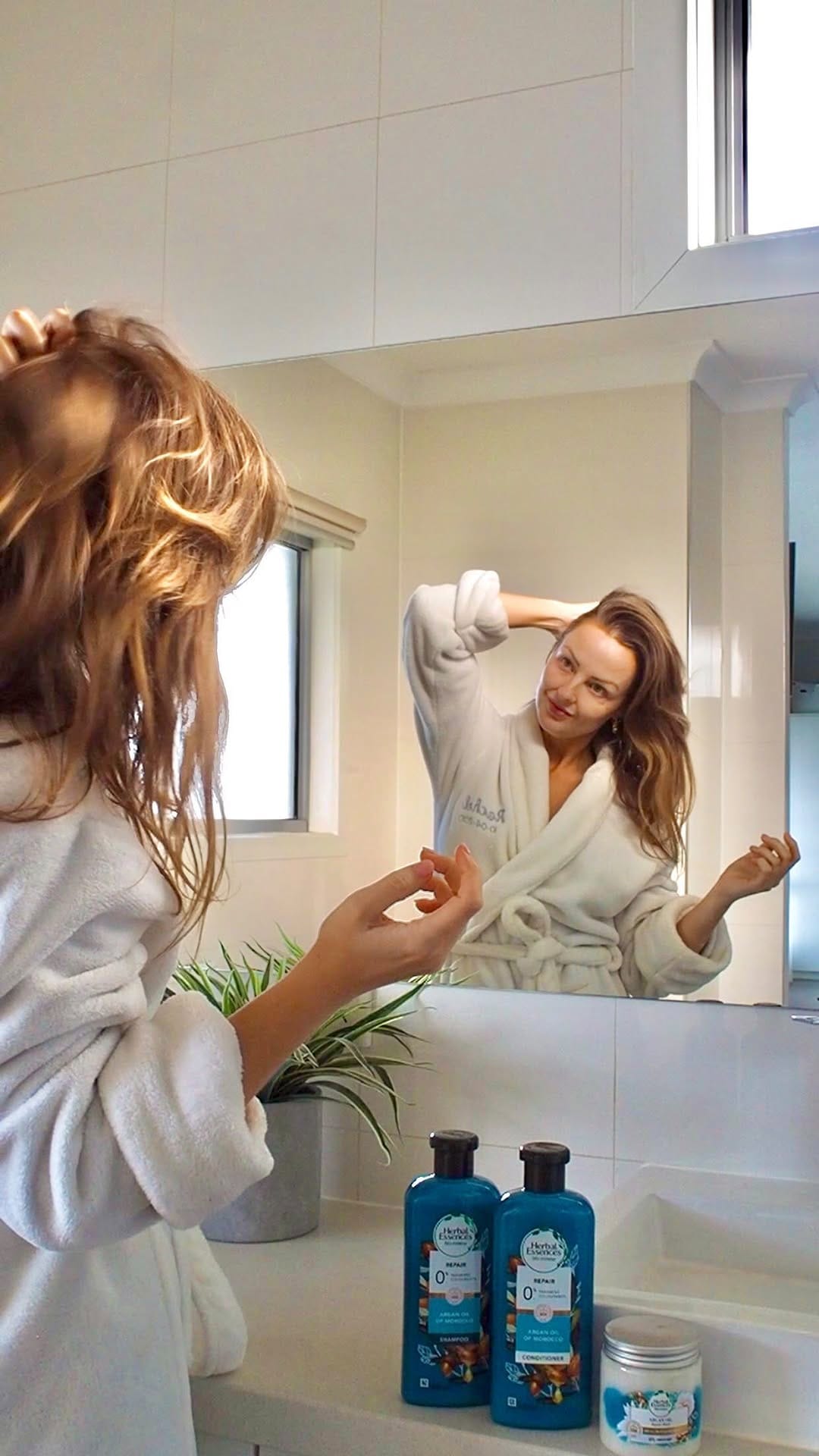Post 7 by Herbal Essences ANZ on Instagram (video)