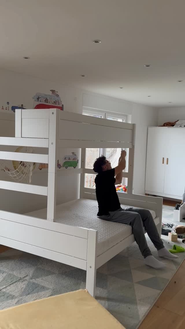 Post 6 by Bartels Kinderwelt on Instagram (video)