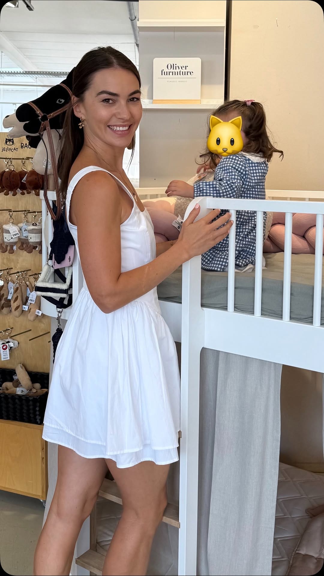 Post 8 by Bartels Kinderwelt on Instagram (video)