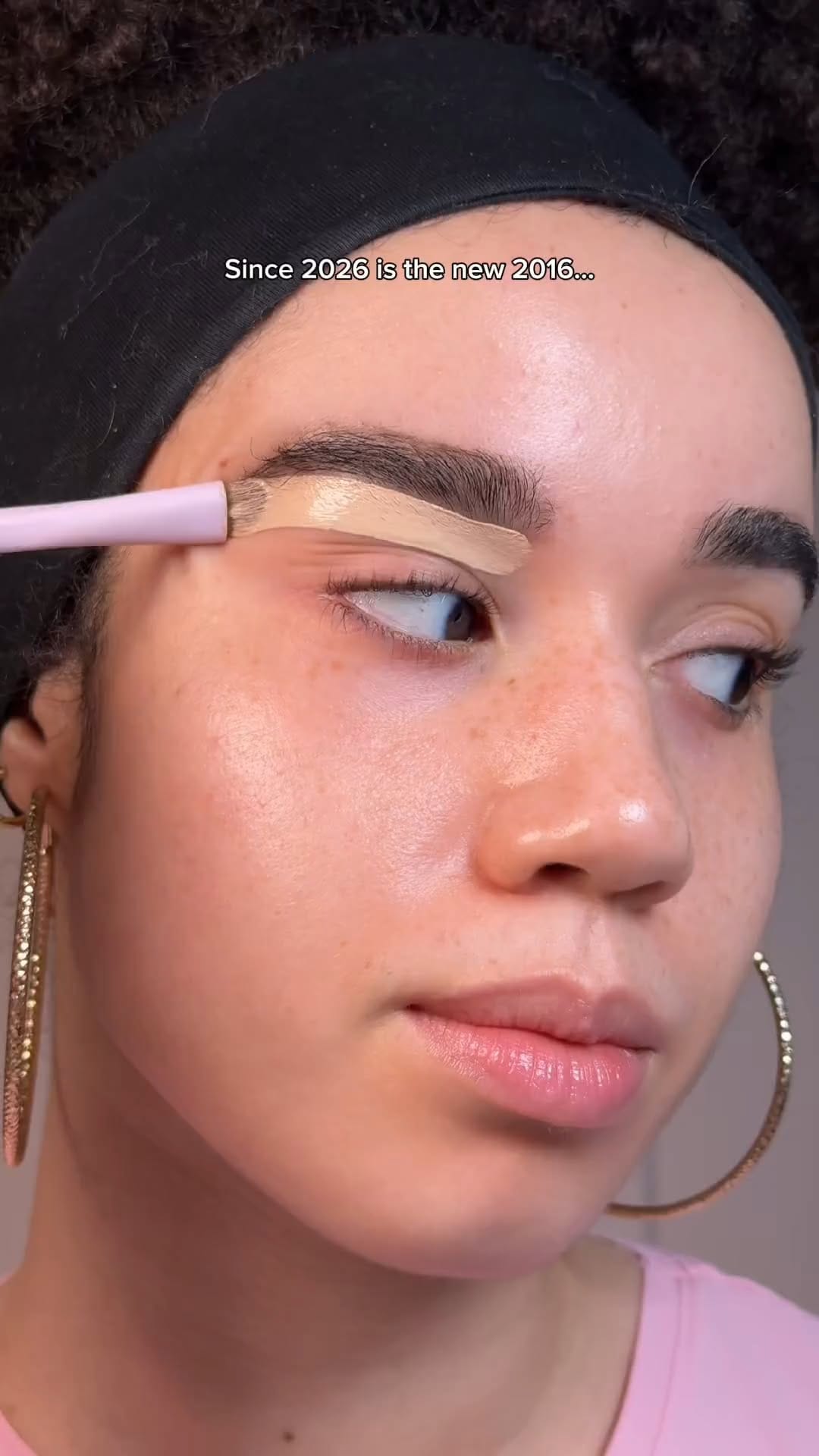 Post 1 by essence cosmetics on Instagram (video)