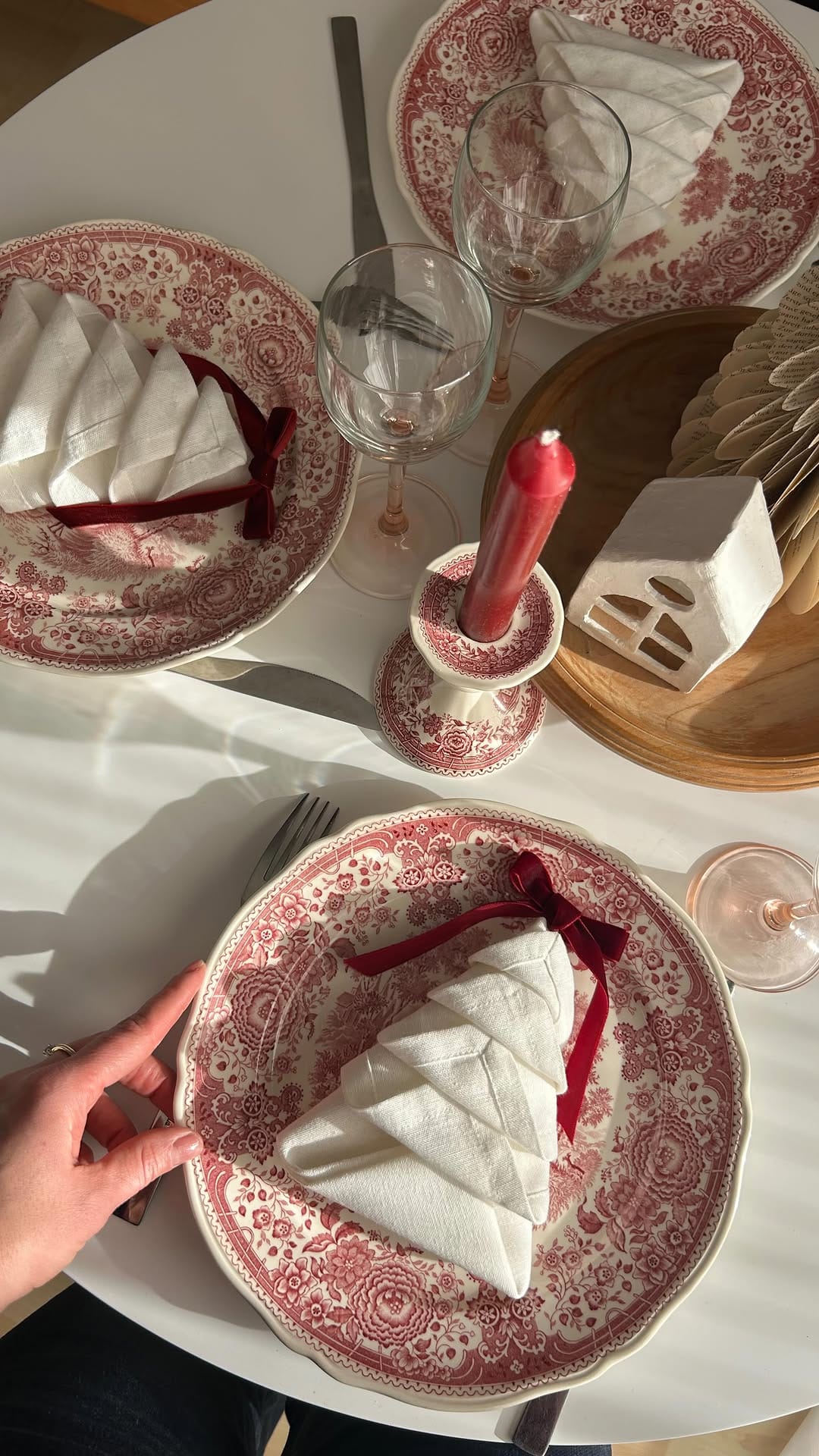 Post 6 by Katerina | DIY on Instagram (video)