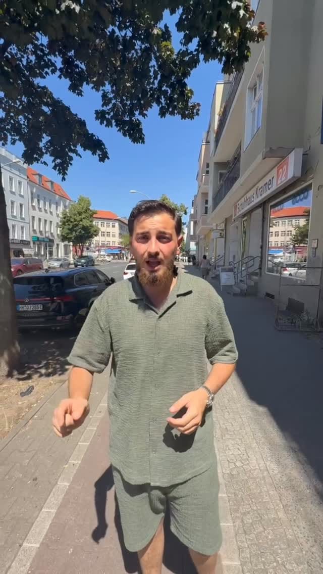Post 4 by SMOKE BROTHERS BERLIN on Instagram (video)