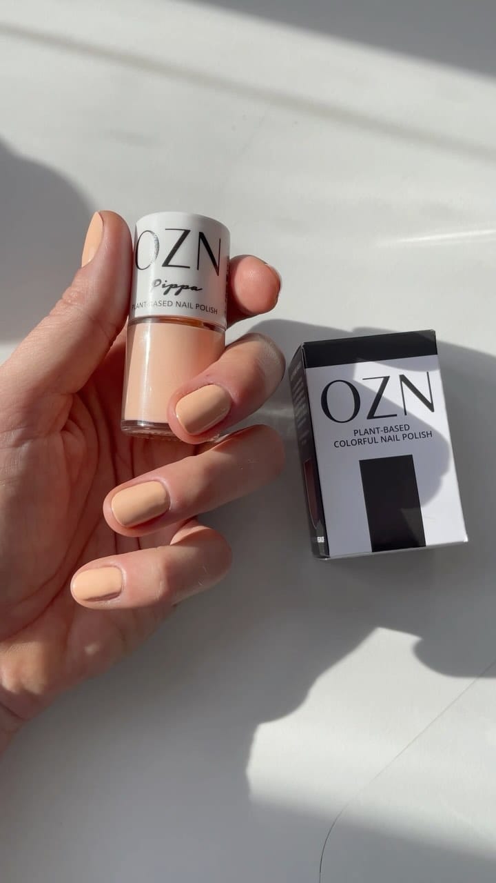 Post 5 by PLANT-BASED NAILPOLISH on Instagram (video)