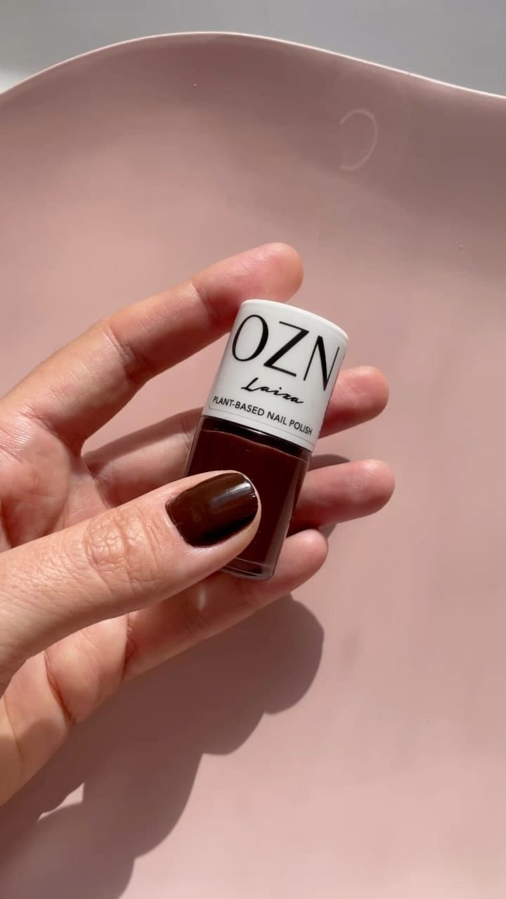 Post 10 by PLANT-BASED NAILPOLISH on Instagram (video)