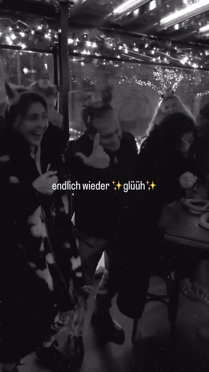Post 1 by Jaqueline on Instagram (video)