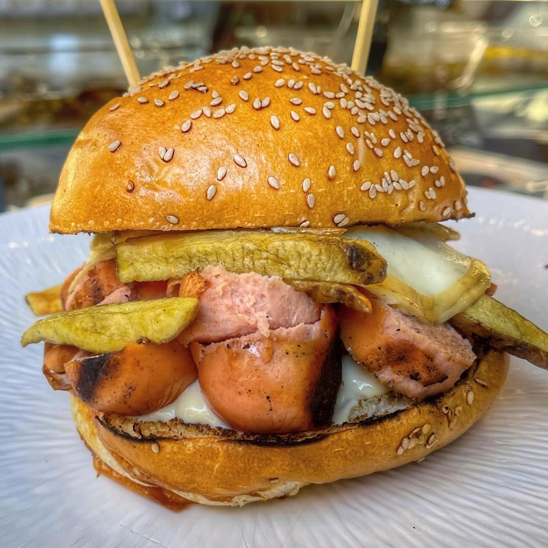Post 9 by OSSO Macelleria  Hamburgeria🥩🍔 on Instagram (image)