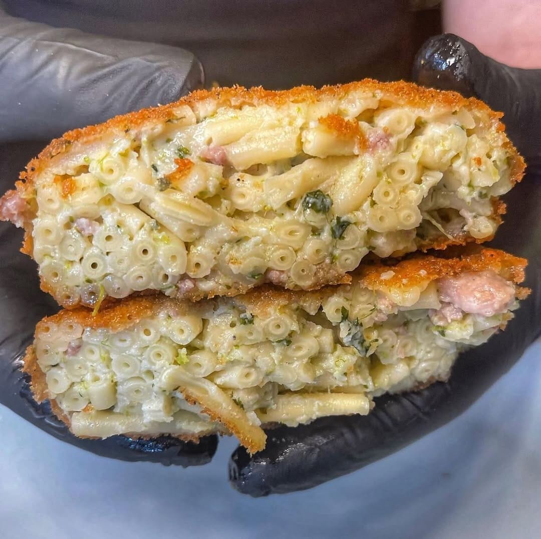 Post 10 by OSSO Macelleria  Hamburgeria🥩🍔 on Instagram (image)