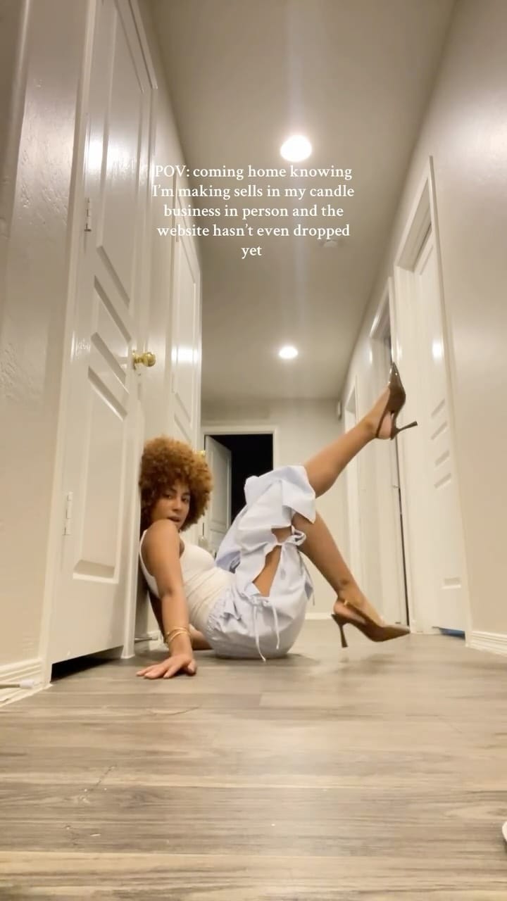 Post 6 by I m o n i on Instagram (video)