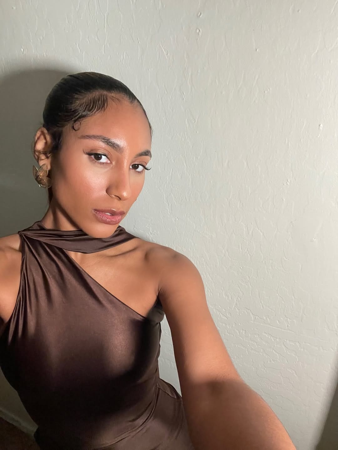 Post 3 by I m o n i on Instagram (image)