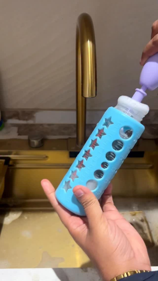 Post 8 by The Little Lookers on Instagram (video)