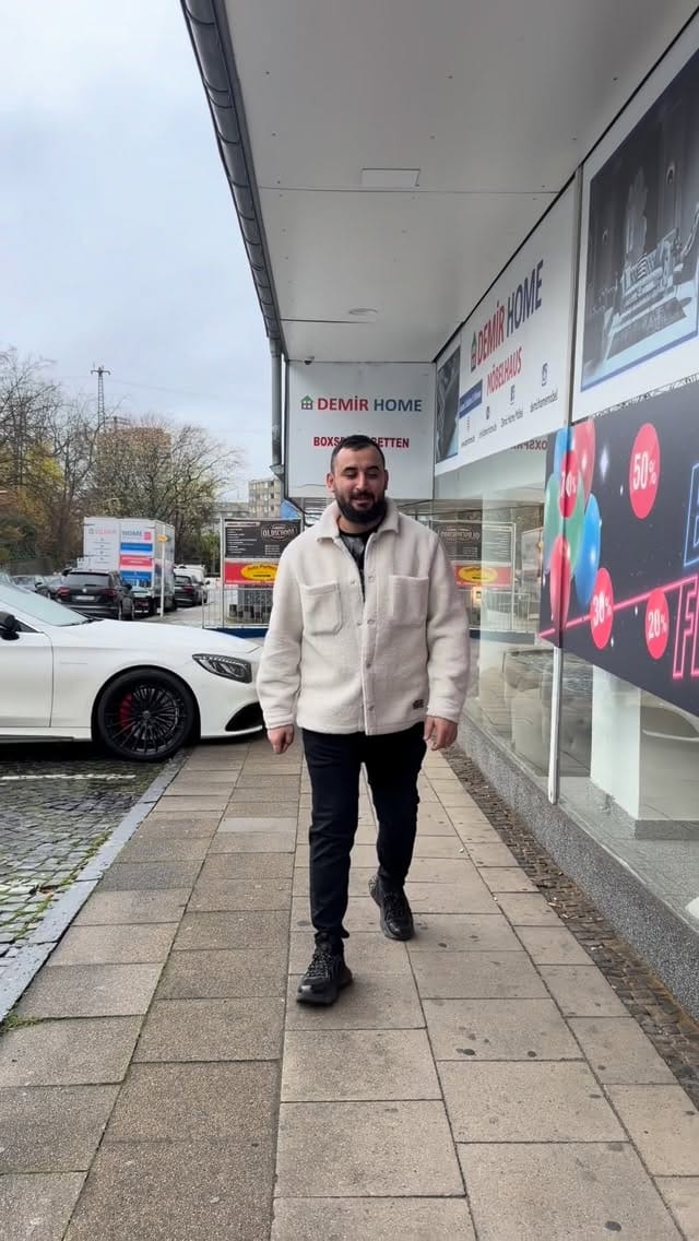 Post 6 by 𝐃𝐄𝐌𝐈𝐑 𝐇𝐎𝐌𝐄 on Instagram (video)