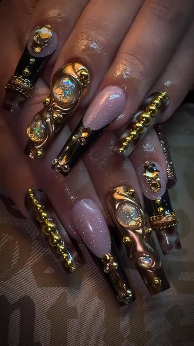 Post 2 by Denise Mills on Instagram (video)