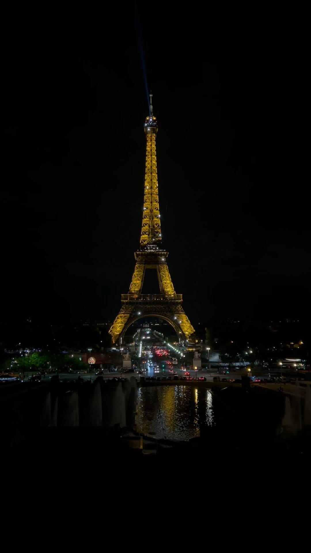Post 9 by Julia Maria on Instagram (video)