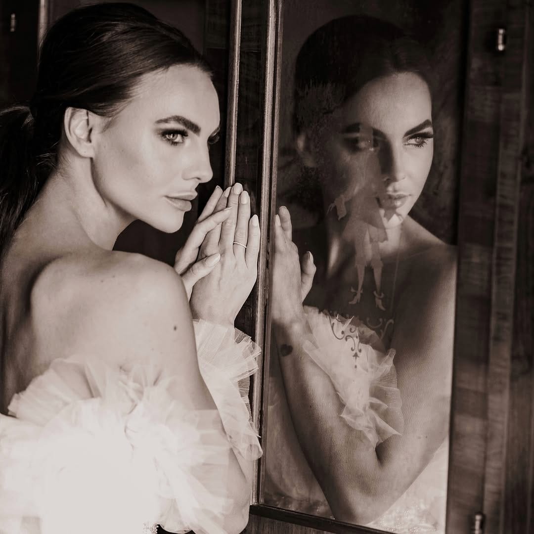 Post 4 by Julia Maria on Instagram (image)