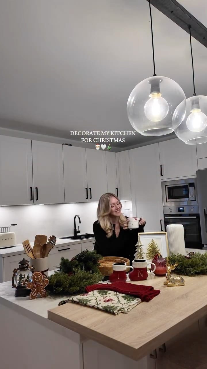 Post 6 by ⠀ 𝐉 𝐔 𝐋 𝐈 𝐀 | 𝐆 𝐄 𝐑 𝐌 𝐀 𝐍 𝐘 ® |  𝐔𝐆𝐂 𝐂𝐫𝐞𝐚𝐭𝐨𝐫 on Instagram (video)