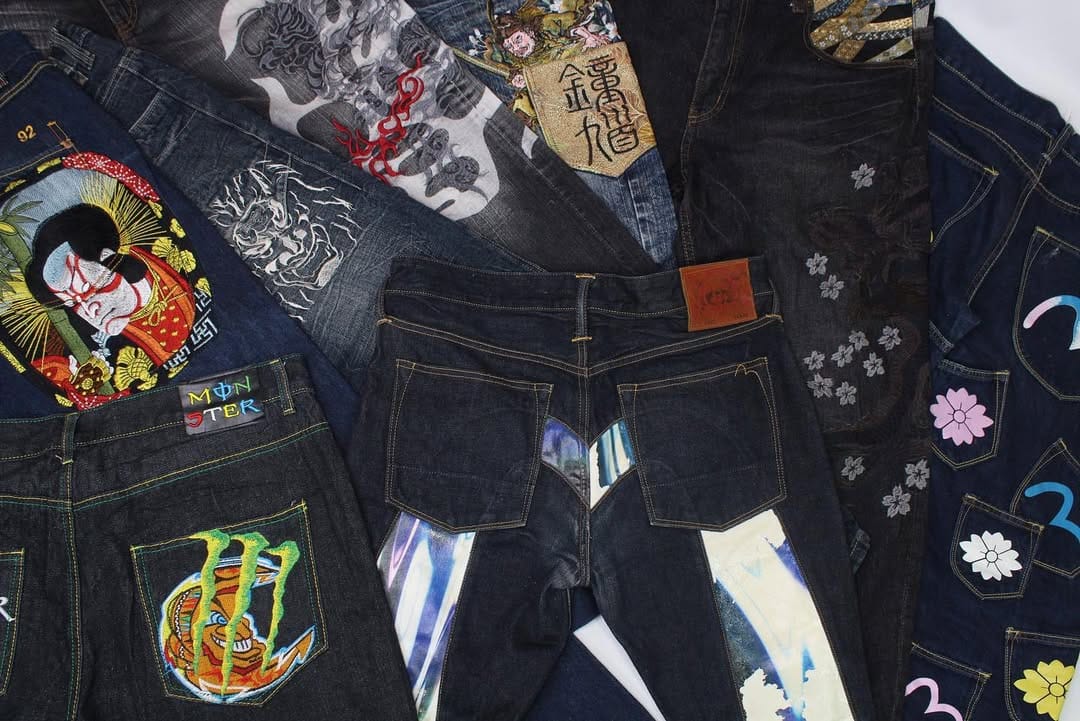 Post 10 by Vintage Designer Clothing, Accessoire Store on Instagram (carousel)
