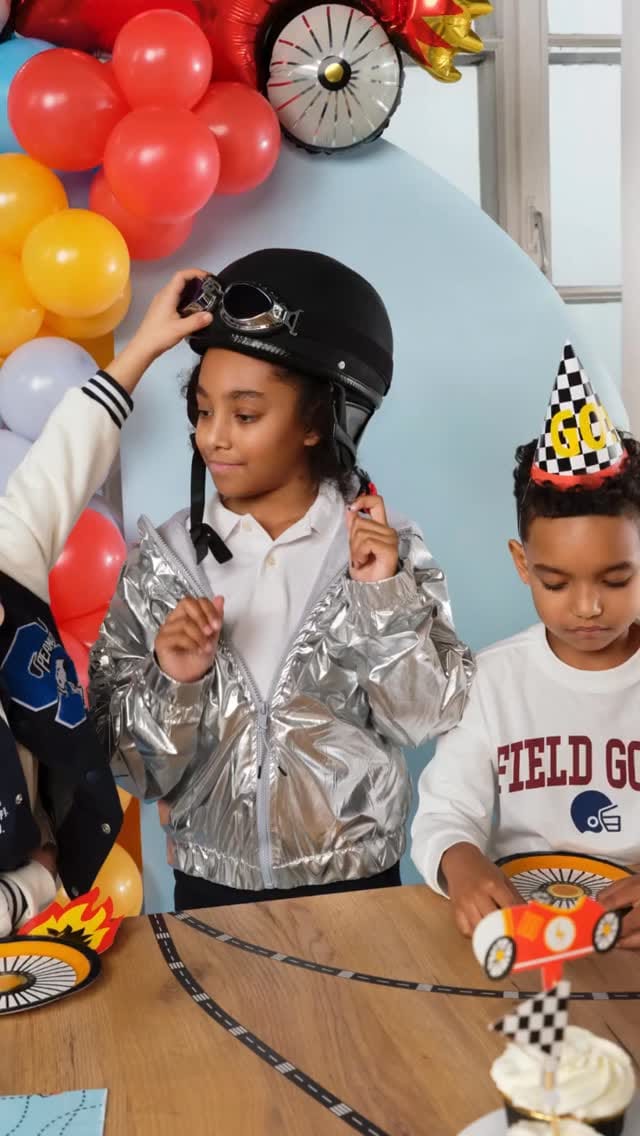 Post 8 by Pink Dots Partystore on Instagram (video)