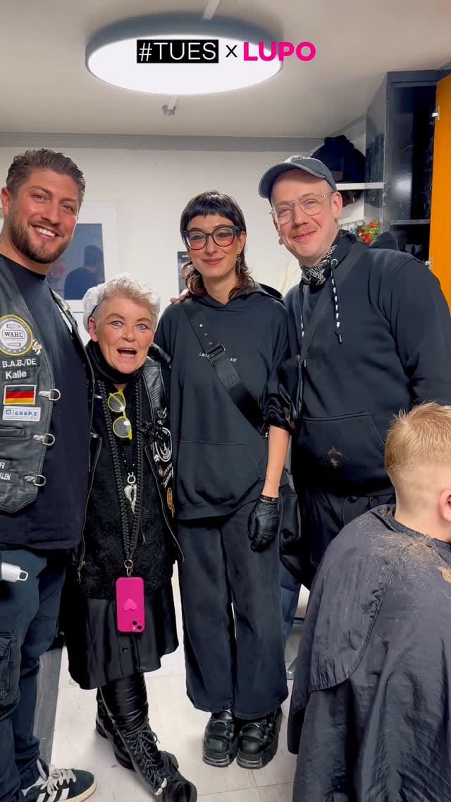 Post 8 by LUPO DÜSSELDORF DEIN FRISEUR on Instagram (video)