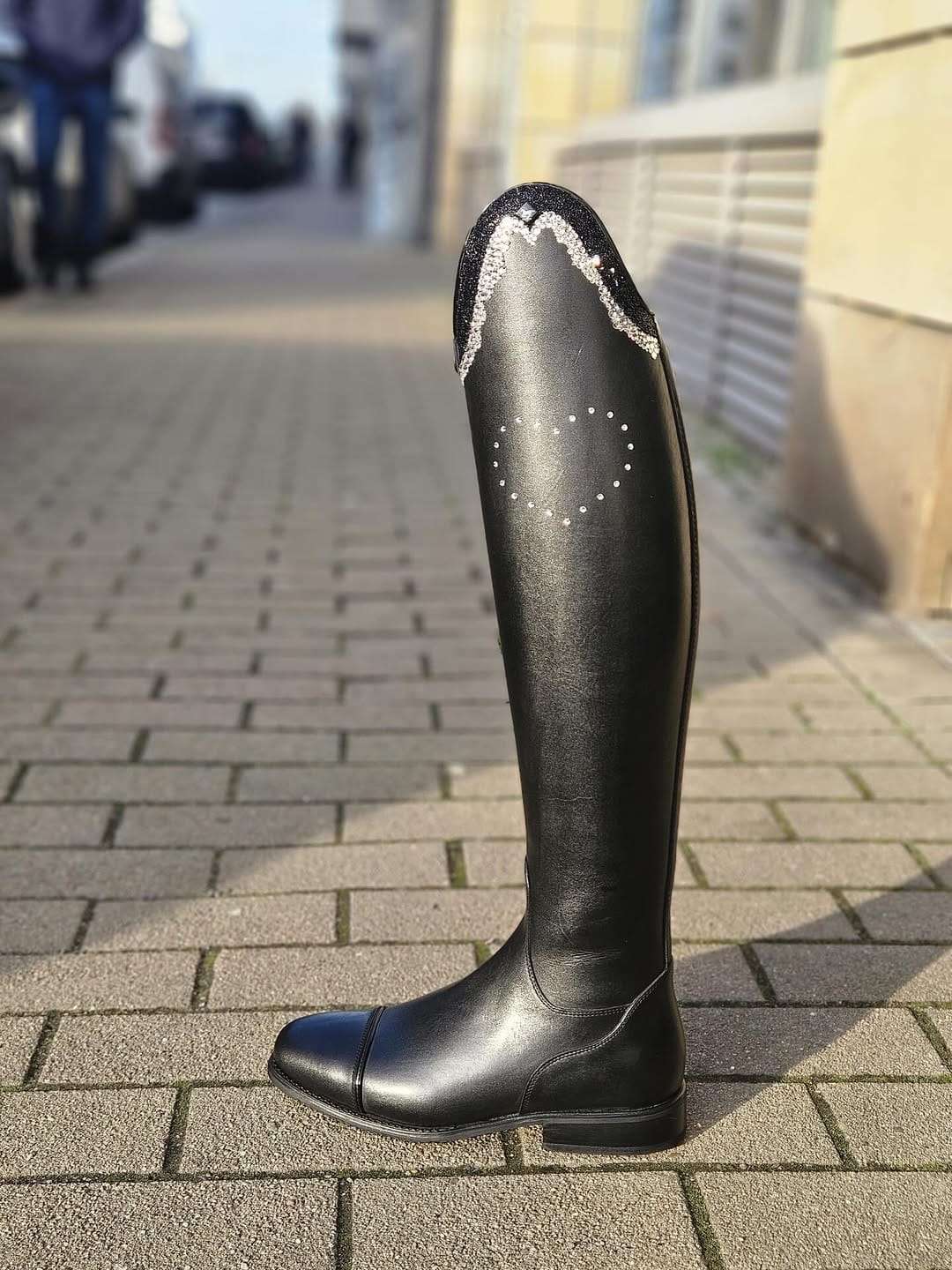 Post 6 by www.reitstiefel.shop on Instagram (carousel)