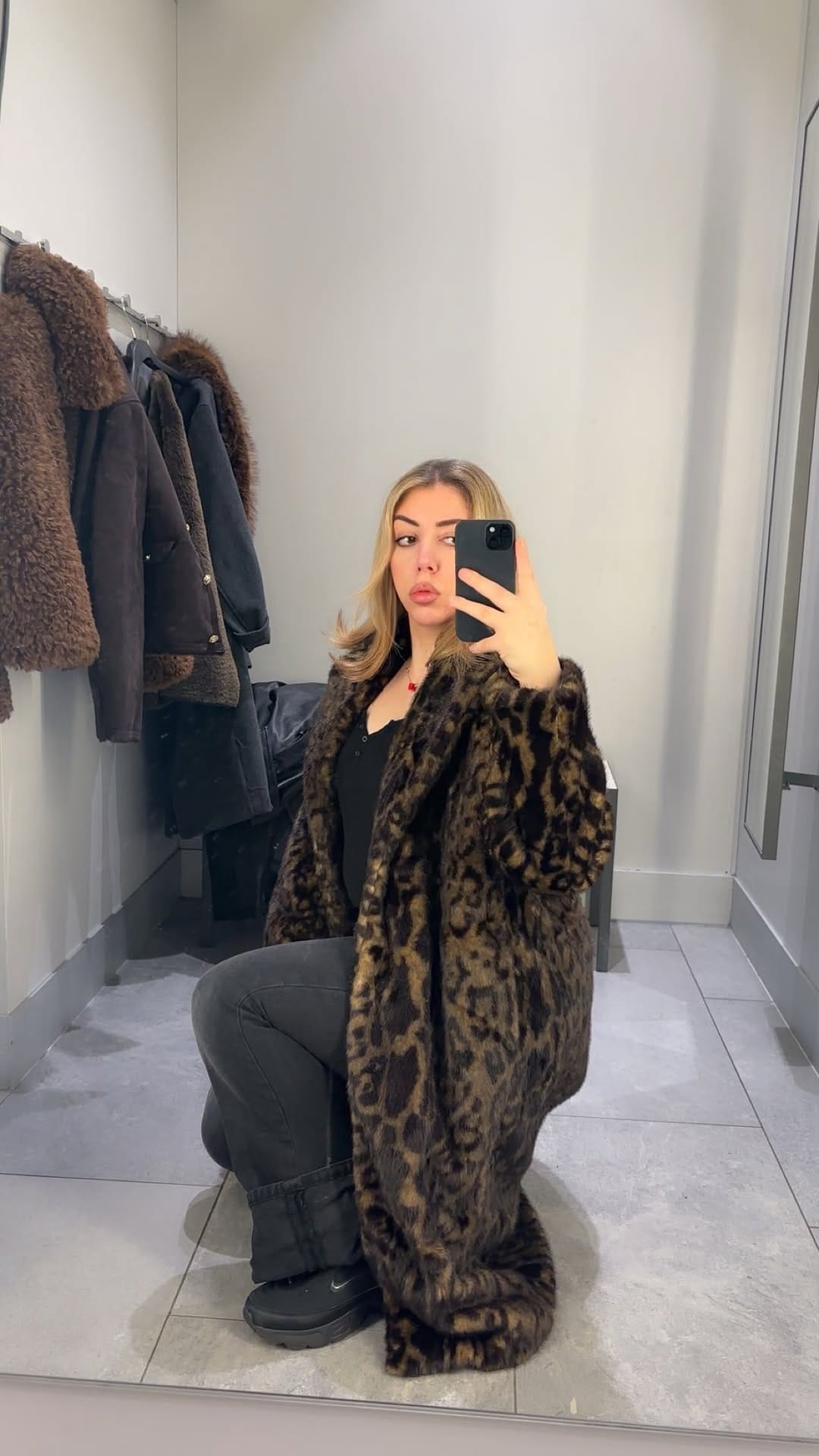 Post 9 by 𝑆𝑜𝑧𝑖𝑛 on Instagram (video)