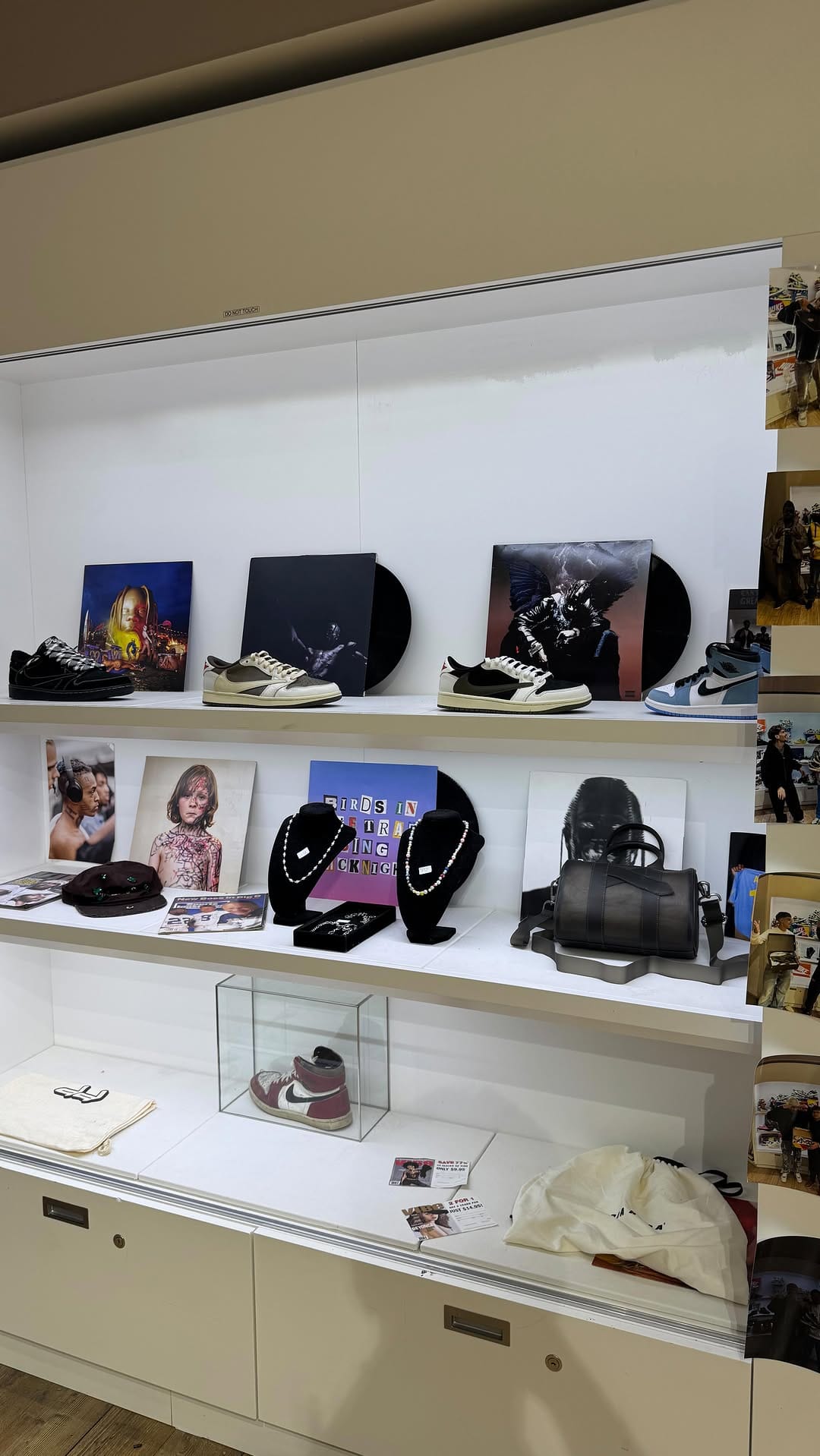 Post 3 by 𝐒𝐍𝐔𝐒𝐈 Sneaker & More Stuttgart on Instagram (video)