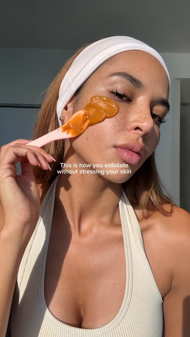 Post 4 by NOLA SKINSENTIALS on Instagram (video)