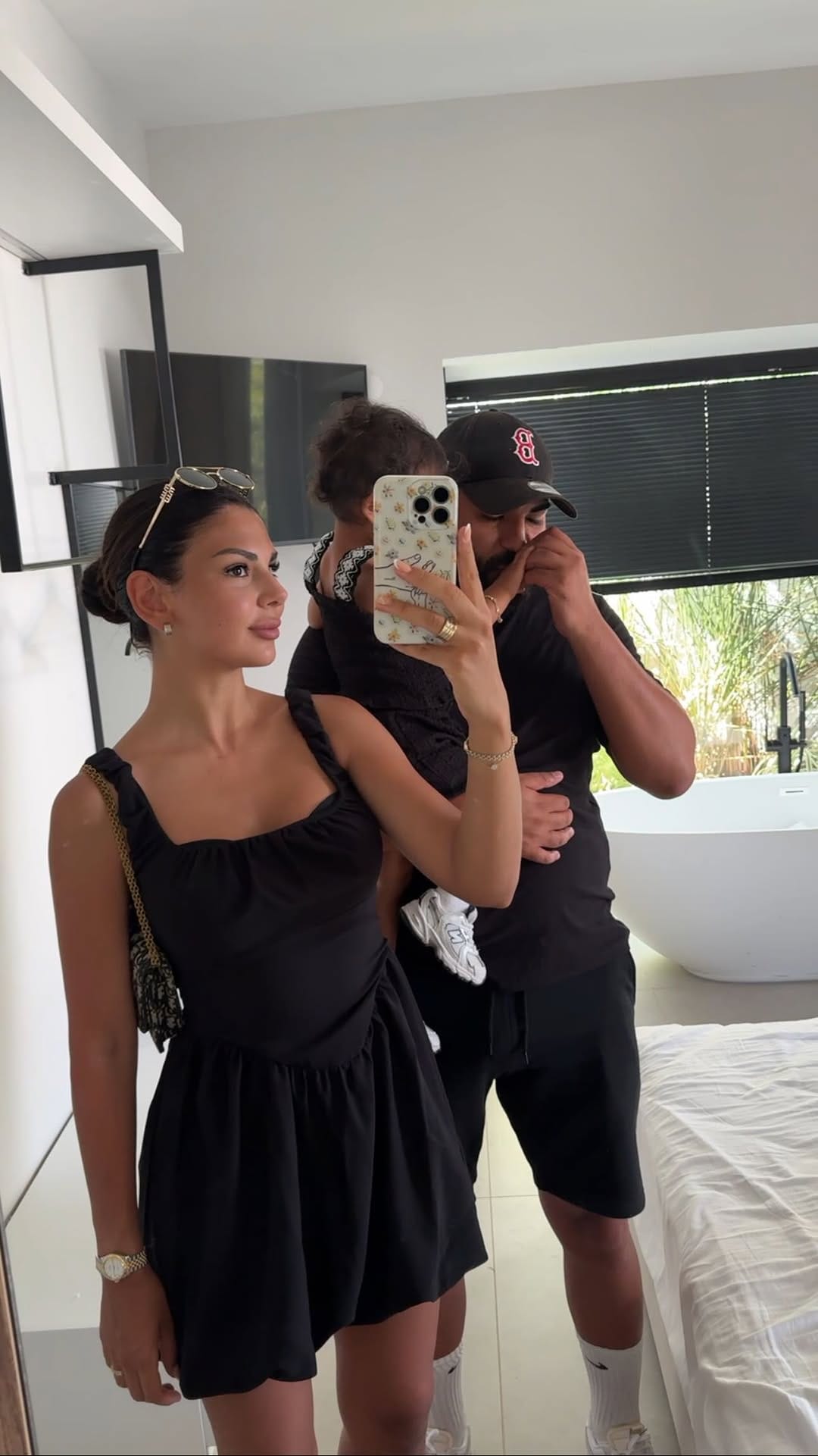 Post 10 by Selin on Instagram (video)