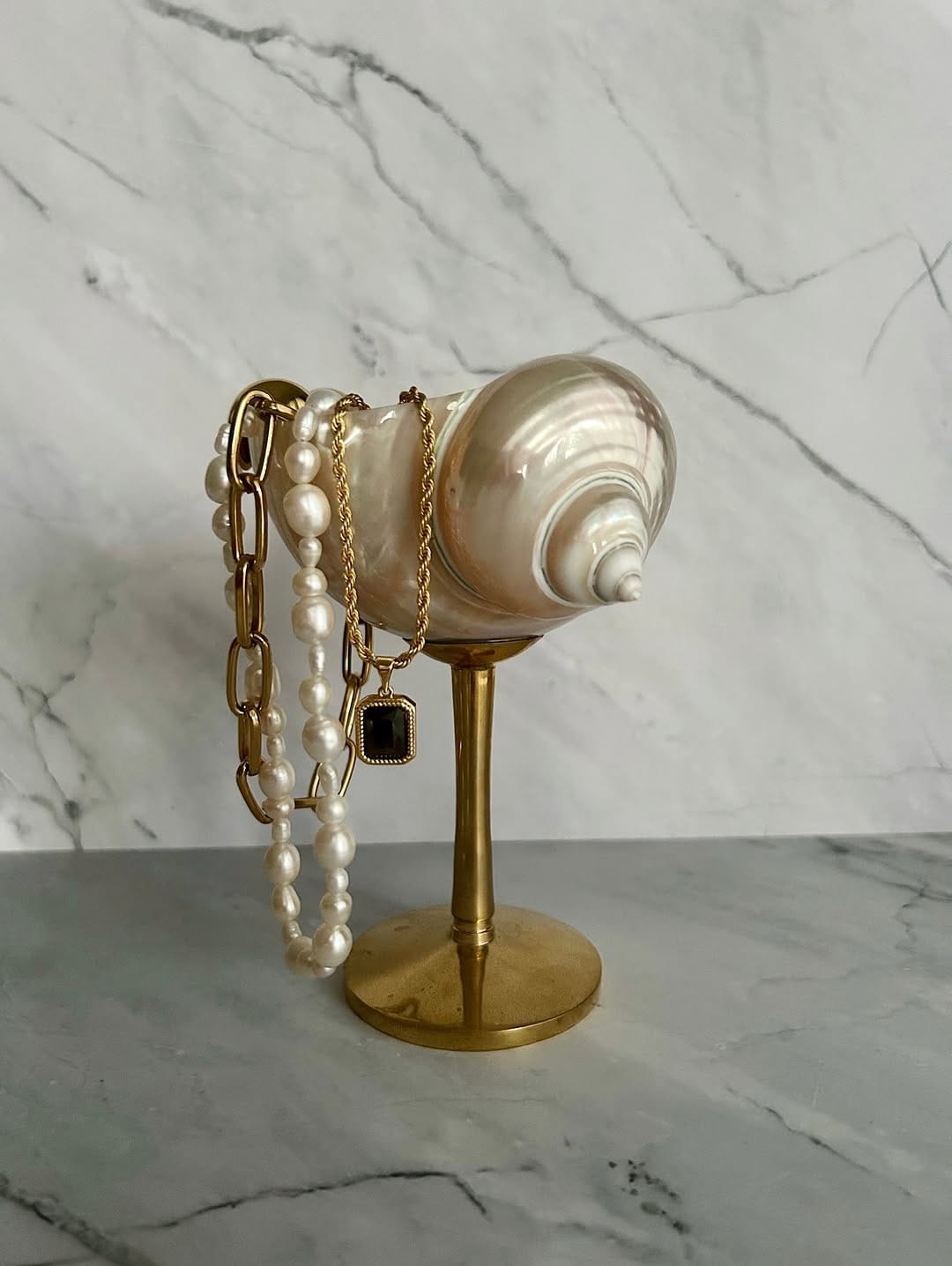 Post 6 by Cult of Sun Jewelry | Beach to bar layering jewelry on Instagram (carousel)