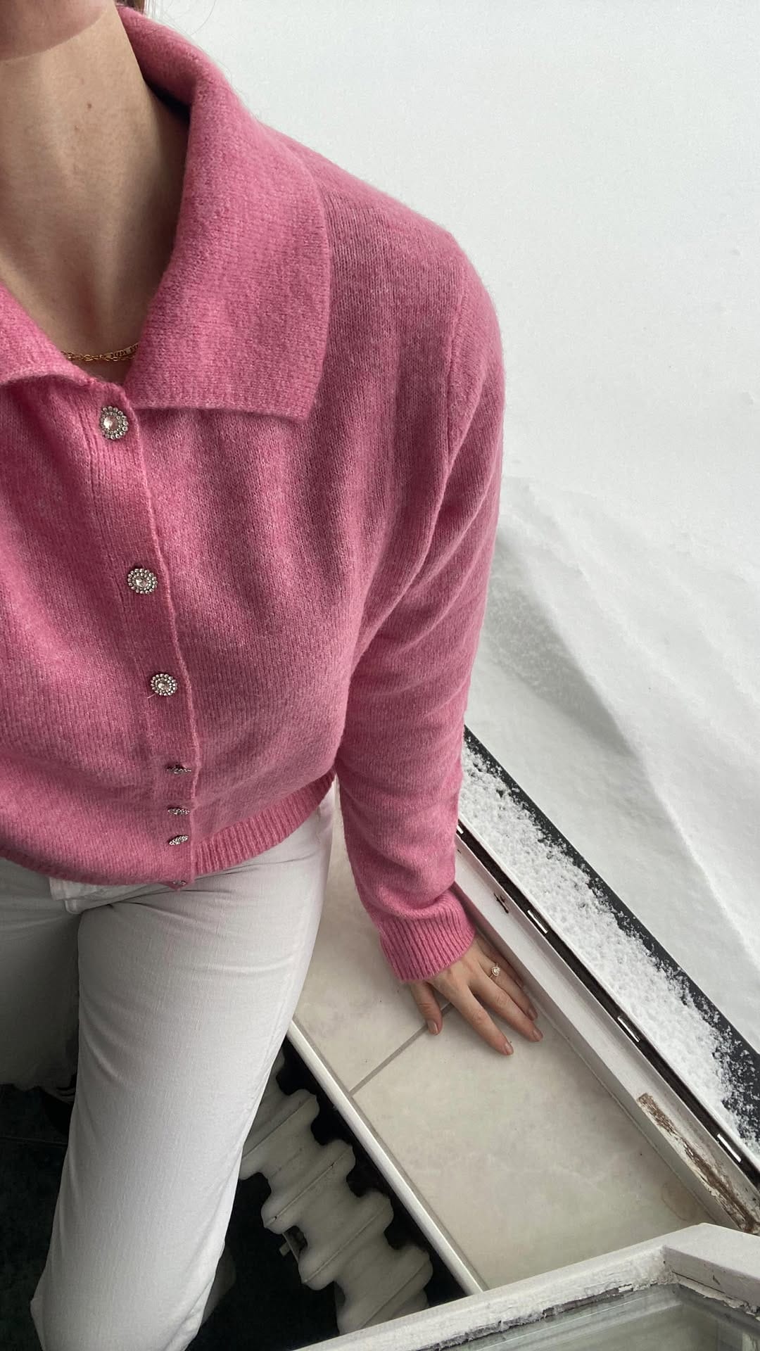 Post 2 by Zoé on Instagram (video)