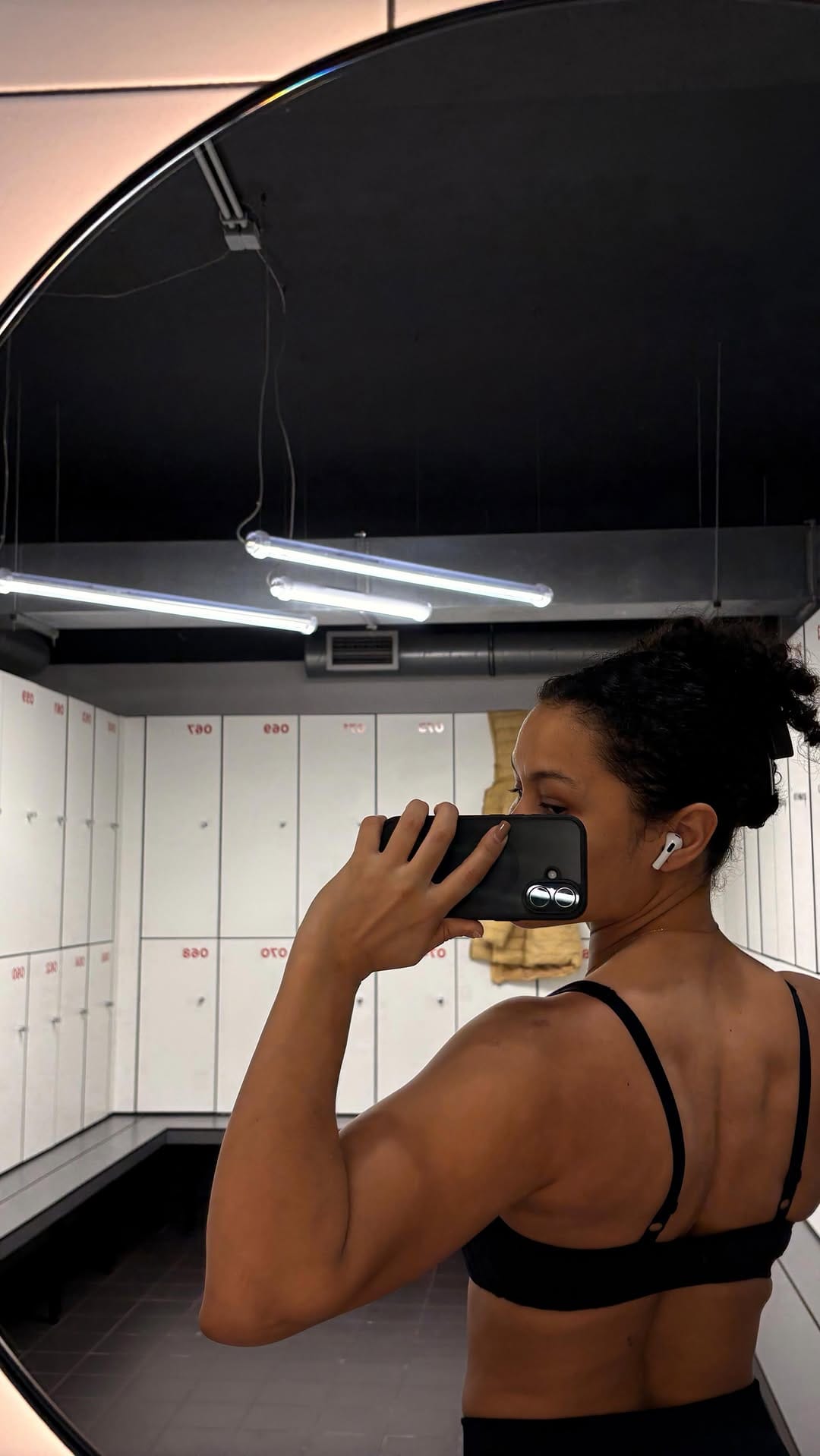 Post 2 by Sandra Jessen on Instagram (video)