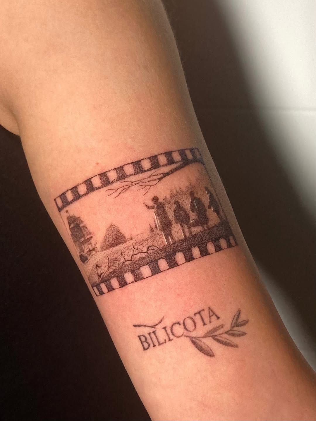 Post 8 by M̷O̷S̷T̷A̷Z̷A̷  / fineline tattoo microrealismo madrid on Instagram (carousel)