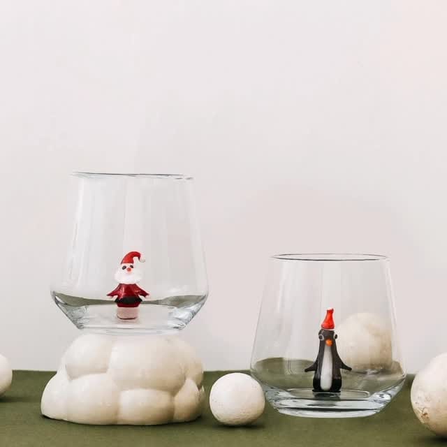 Post 6 by Minizoo Berlin on Instagram (video)