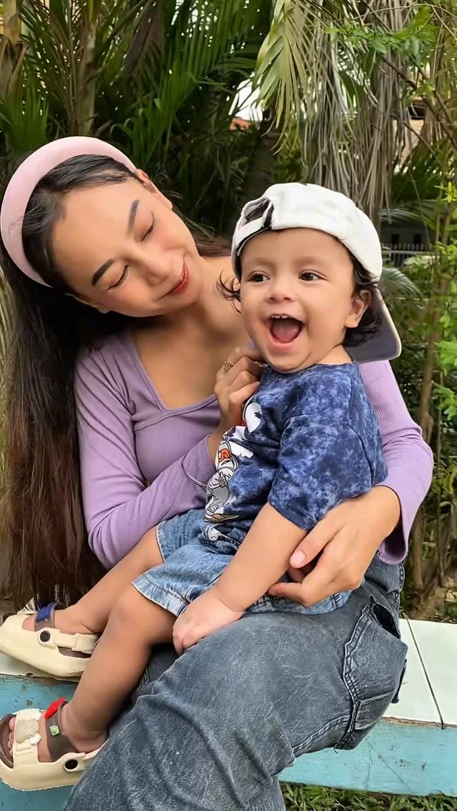 Post 1 by J I N N Y 🧿 on Instagram (video)