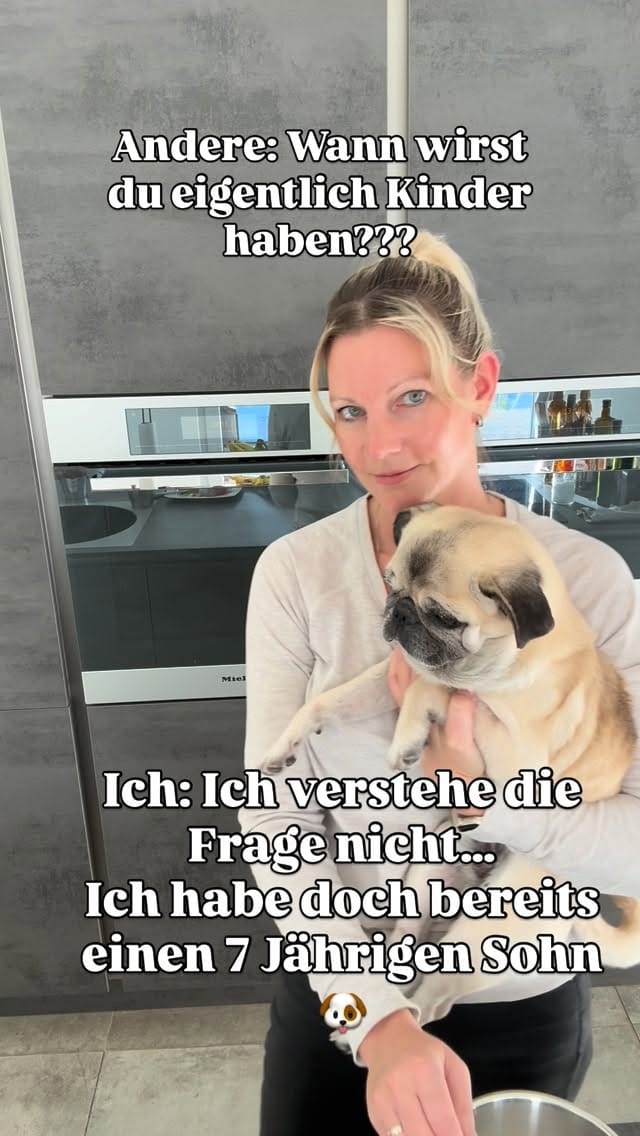 Post 2 by Sabrina & Mops Henri on Instagram (video)