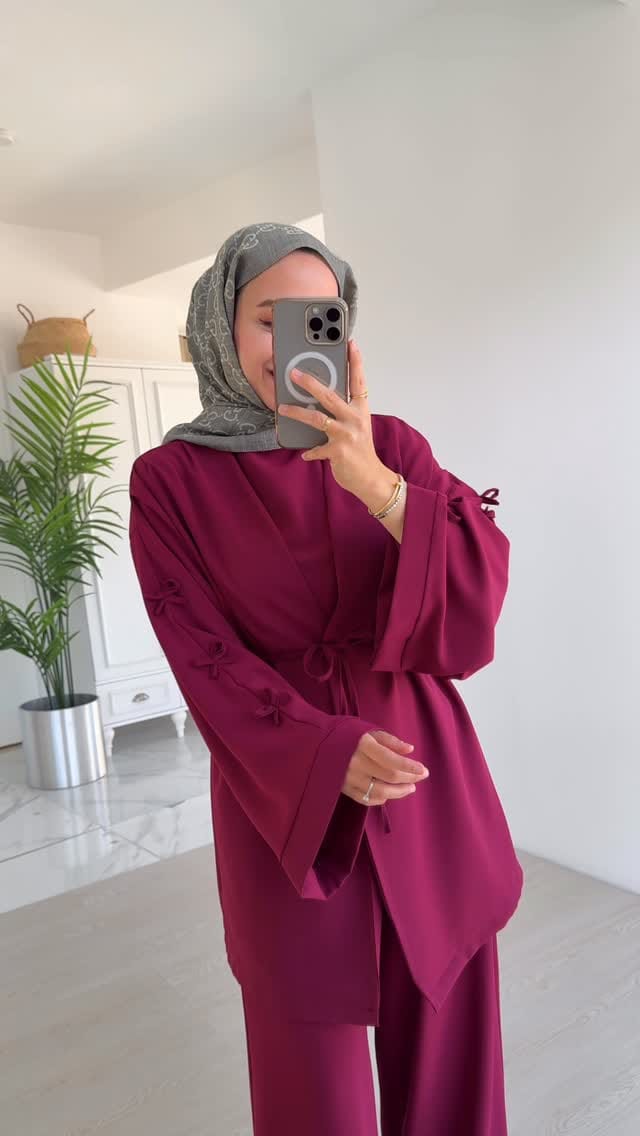 Post 3 by Ka Hijab Modest Burkini Swimwear on Instagram (video)