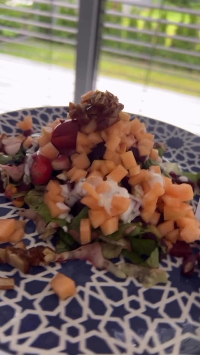 Post 4 by Hasna Aa on Instagram (video)