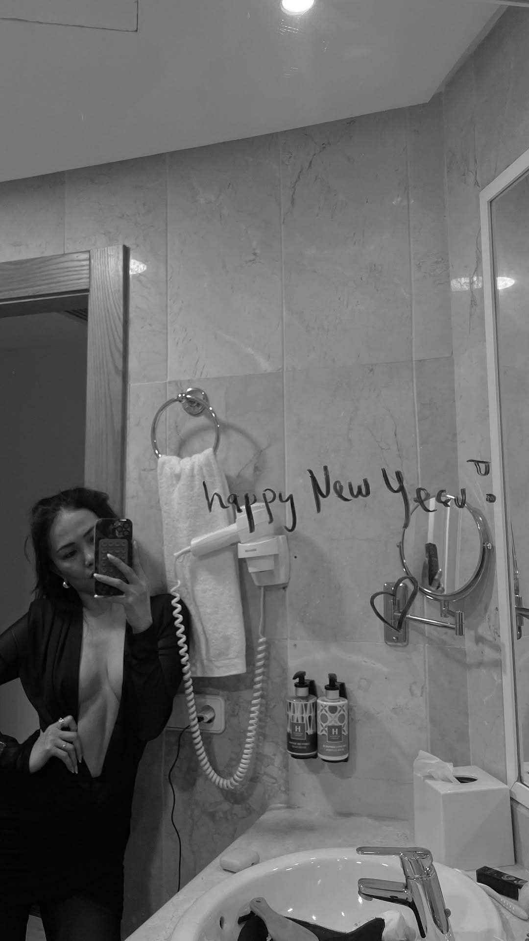 Post 6 by Juanita on Instagram (video)