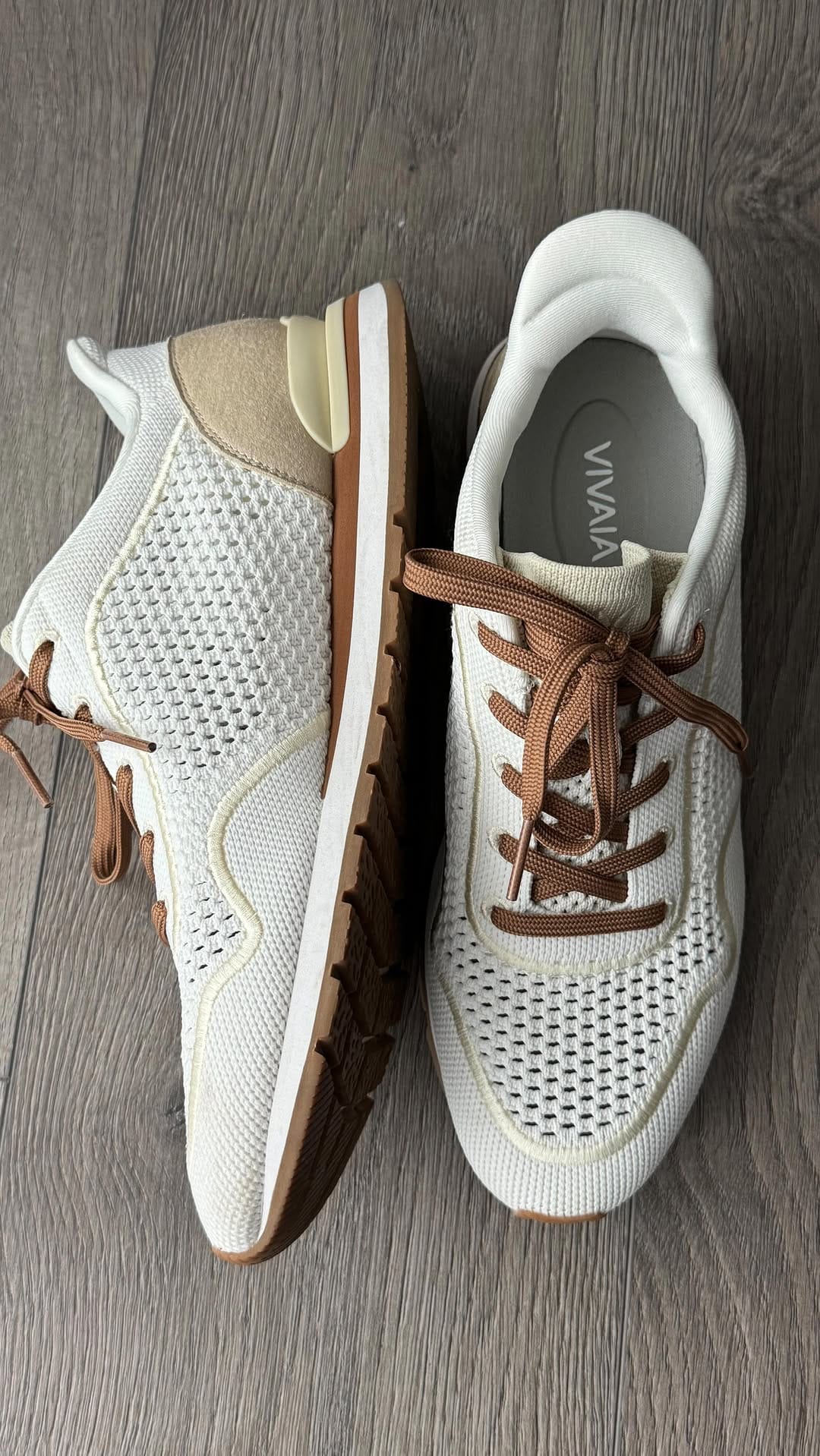 Post 8 by Romista | lifestyle • daily moments • cozy inspo on Instagram (video)