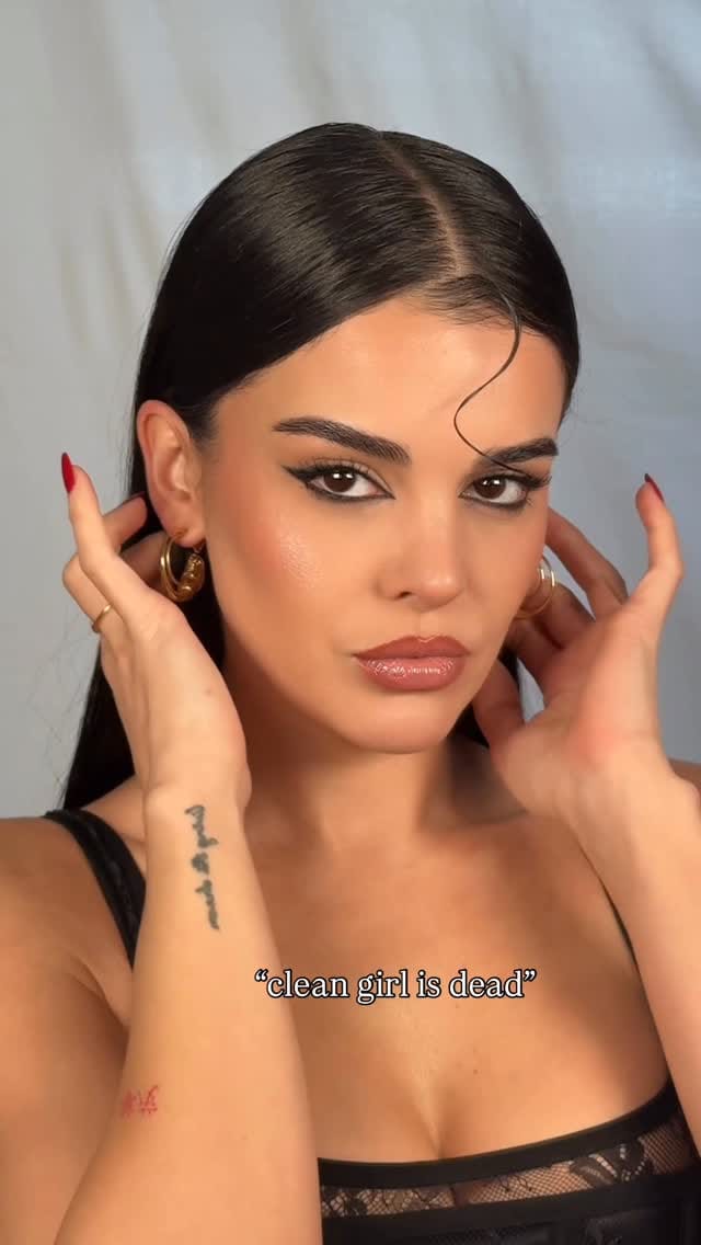 Post 4 by Rüya Celik on Instagram (video)