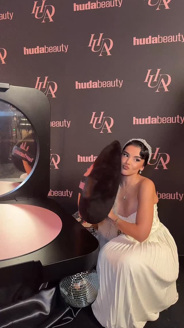 Post 3 by Rüya Celik on Instagram (video)