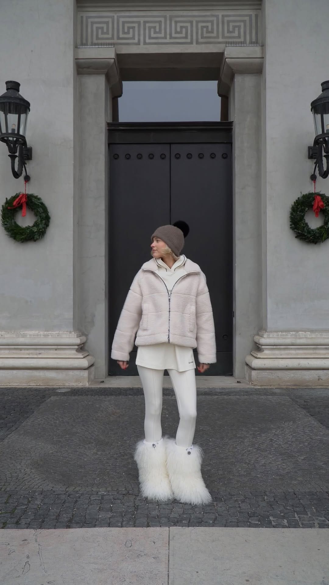 Post 10 by Maxime Moeckl on Instagram (video)