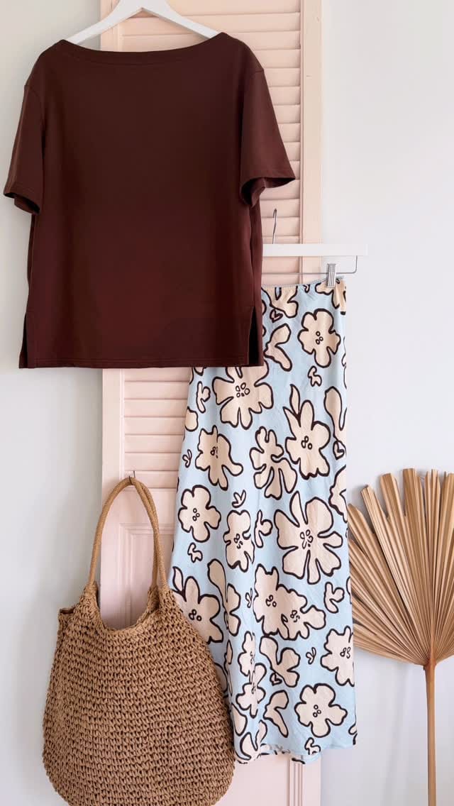 Post 2 by Women’s Online Clothing Boutique on Instagram (video)