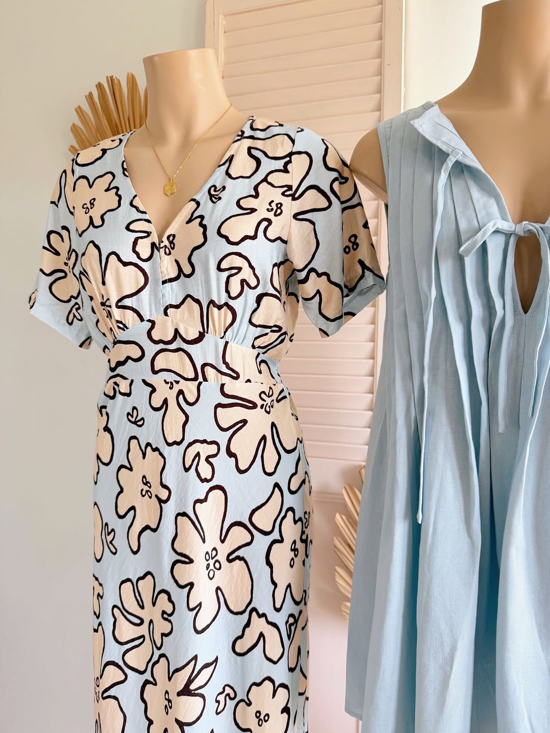 Post 9 by Women’s Online Clothing Boutique on Instagram (carousel)