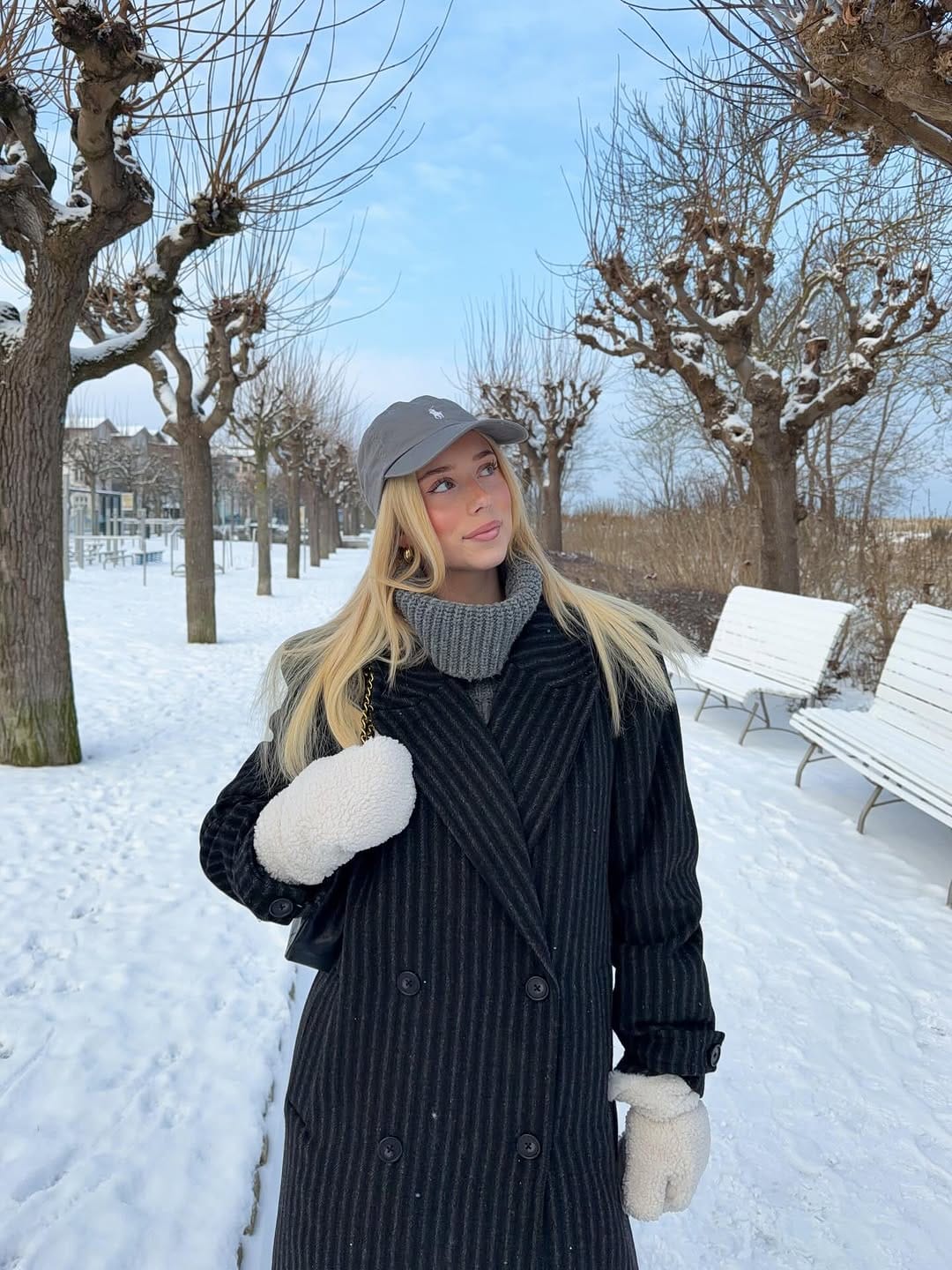 Post 9 by Lara on Instagram (carousel)