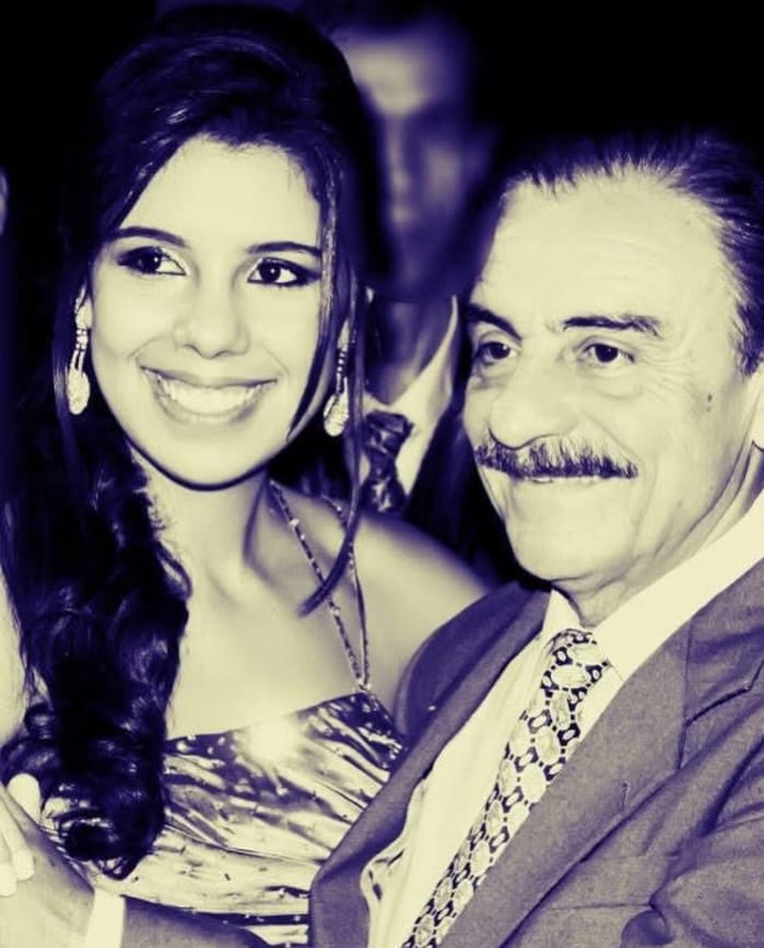 Post 2 by Dra. Layla Ali - Médica 🇧🇷🇱🇧 on Instagram (image)