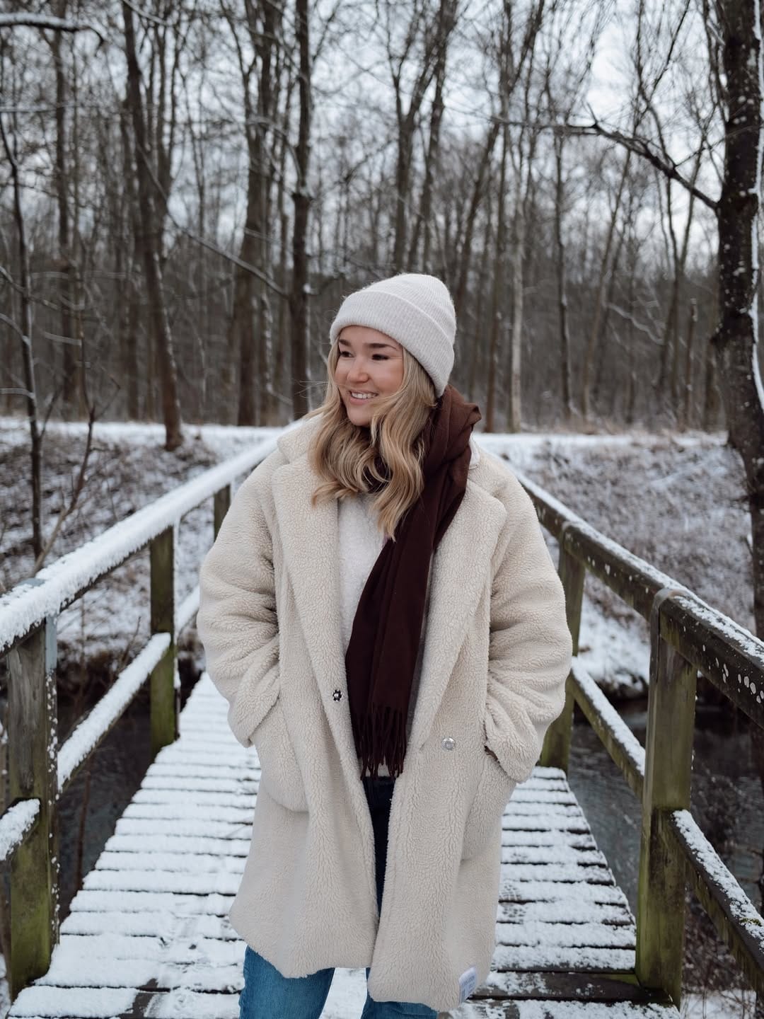 Post 4 by Arina 🦋 Outfits, Food, Ausflüge on Instagram (carousel)