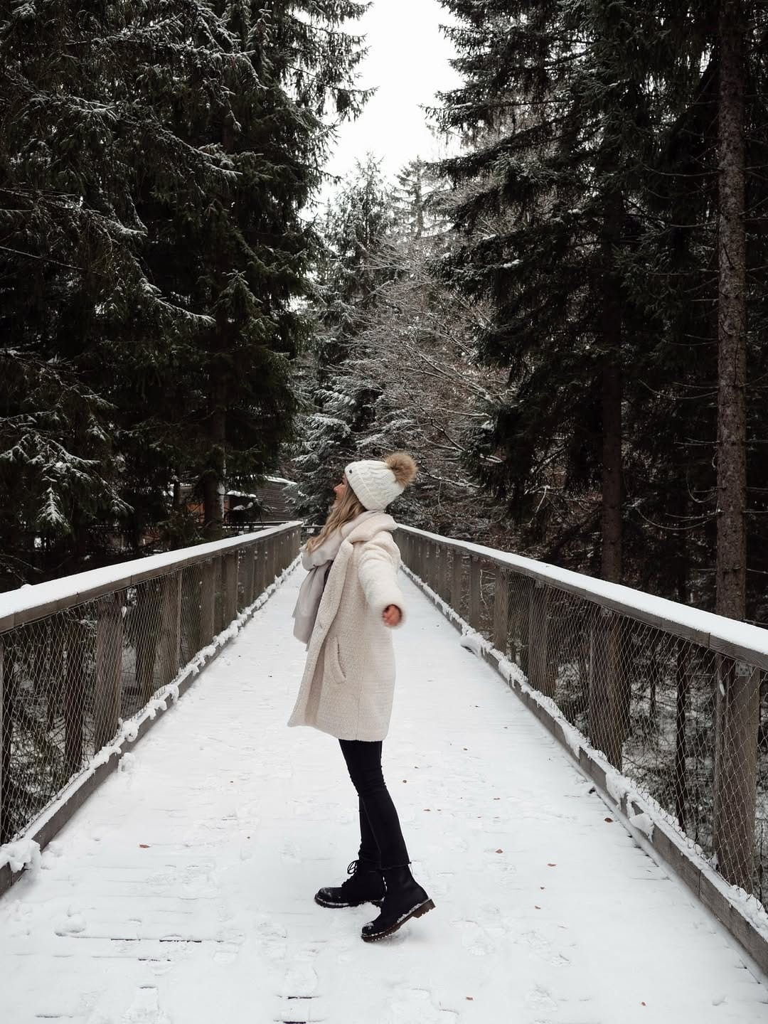 Post 1 by Arina 🦋 Outfits, Food, Ausflüge on Instagram (carousel)