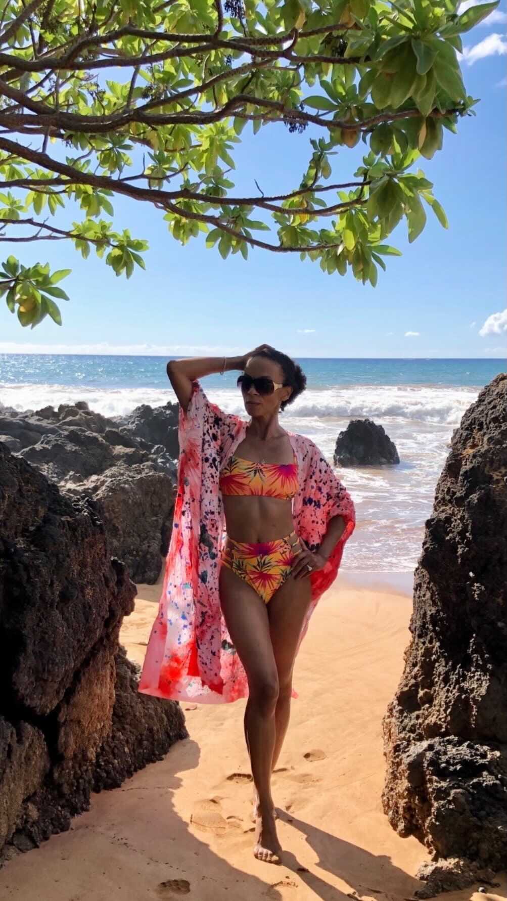 Post 10 by Viva La Silk on Instagram (video)