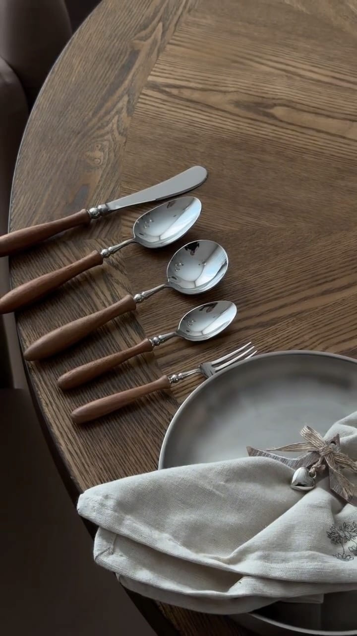 Post 1 by Salaterra Deco on Instagram (video)